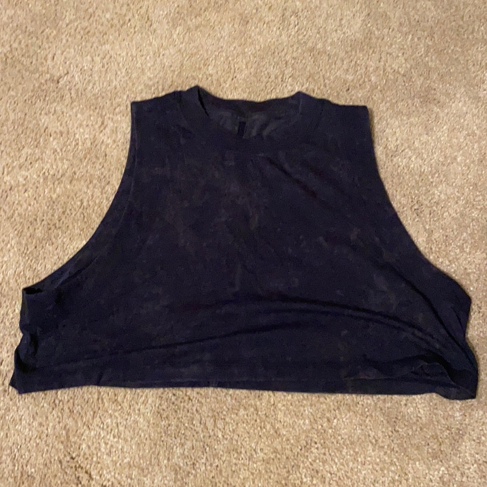 Lululemon crop top